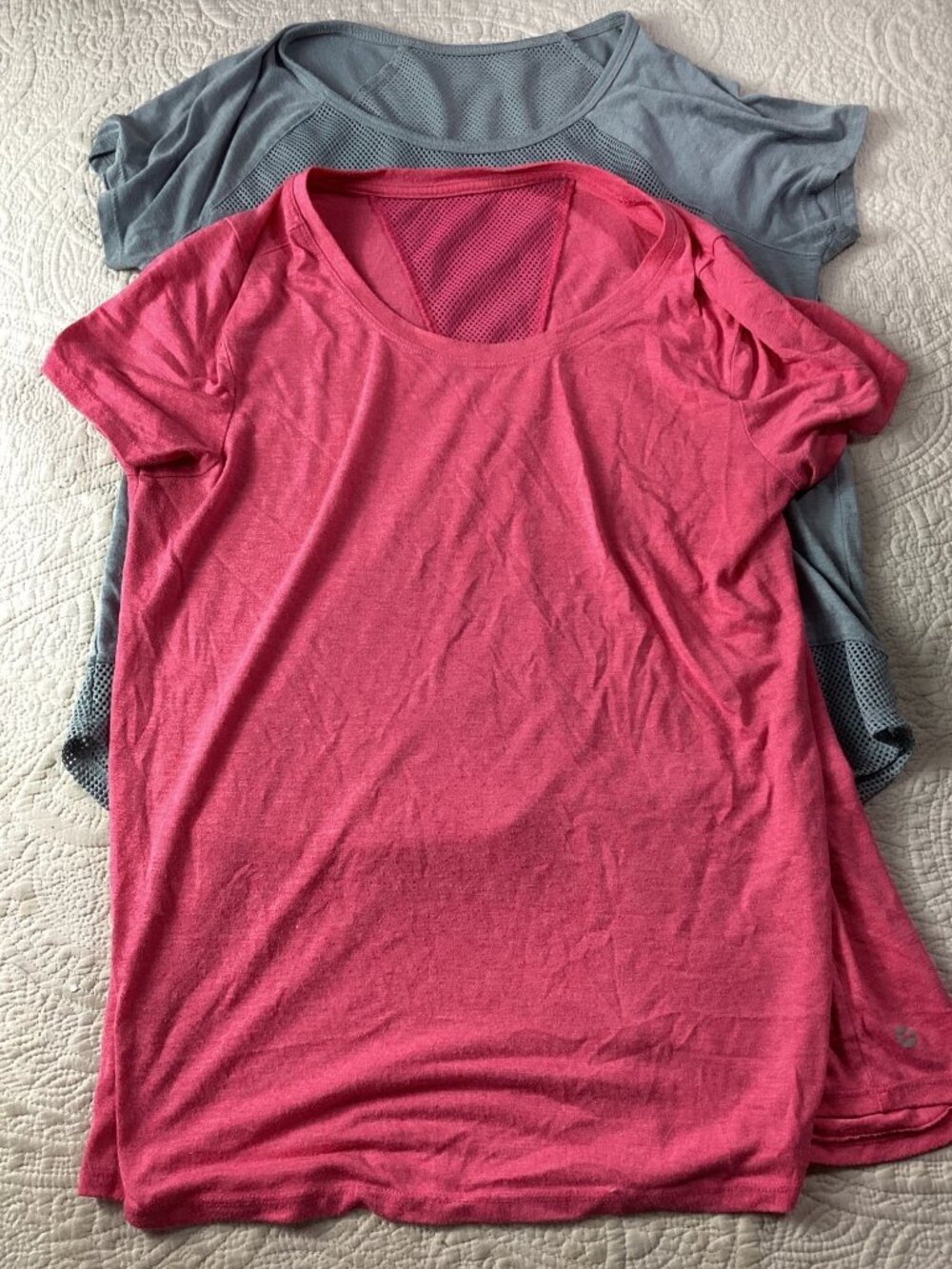Set of 2 Hurley Womens Mesh Back Activewear T-Shirts - Pink & Blue - Size M